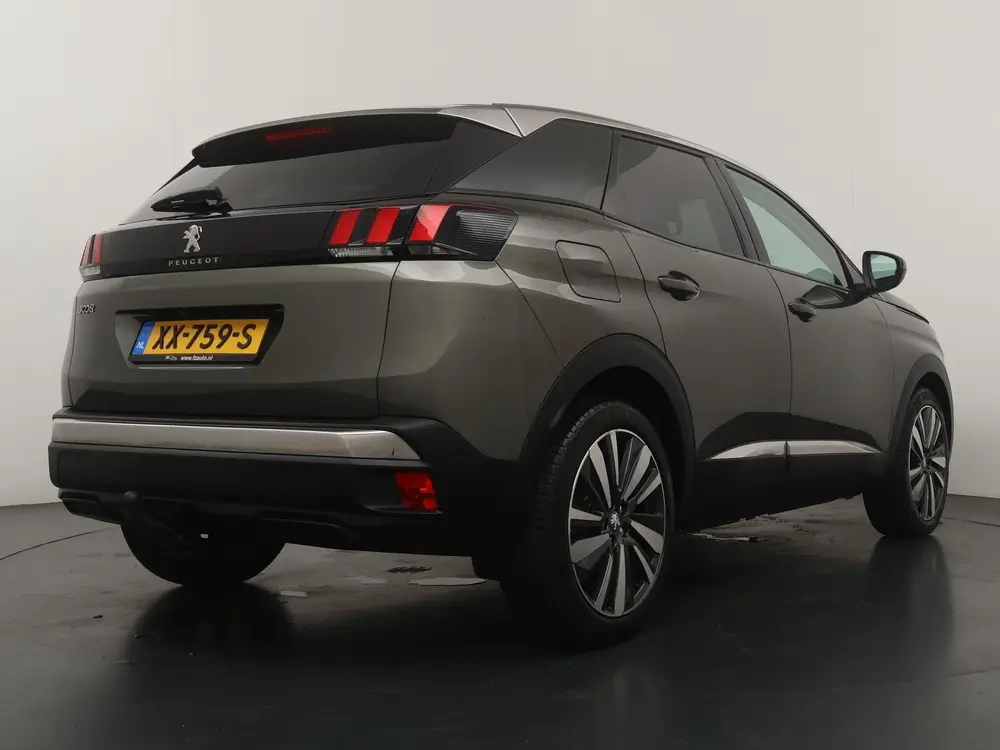 Peugeot 3008 1.2 PureTech Allure - Navigatie - Climate Contr uit 2019, foto 5