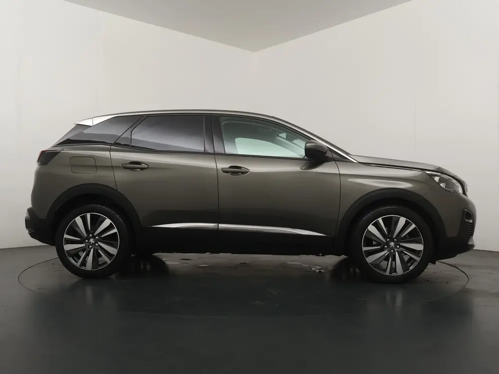 Peugeot 3008 1.2 PureTech Allure - Navigatie - Climate Contr uit 2019, foto 6
