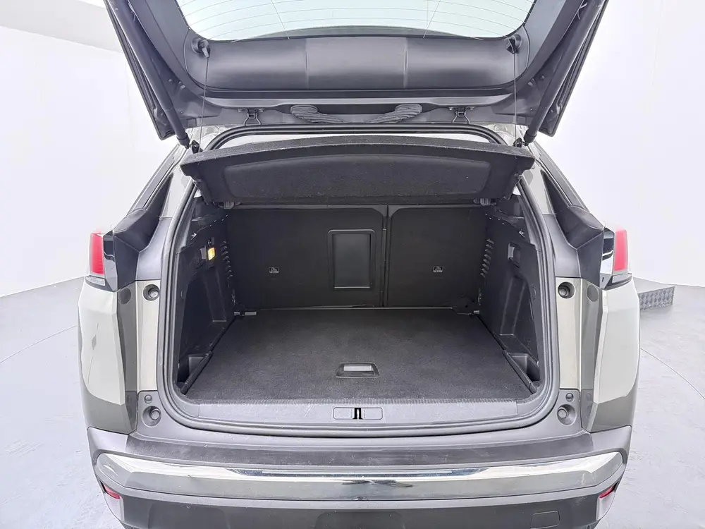 Peugeot 3008 1.2 PureTech Allure - Navigatie - Climate Contr uit 2019, foto 9