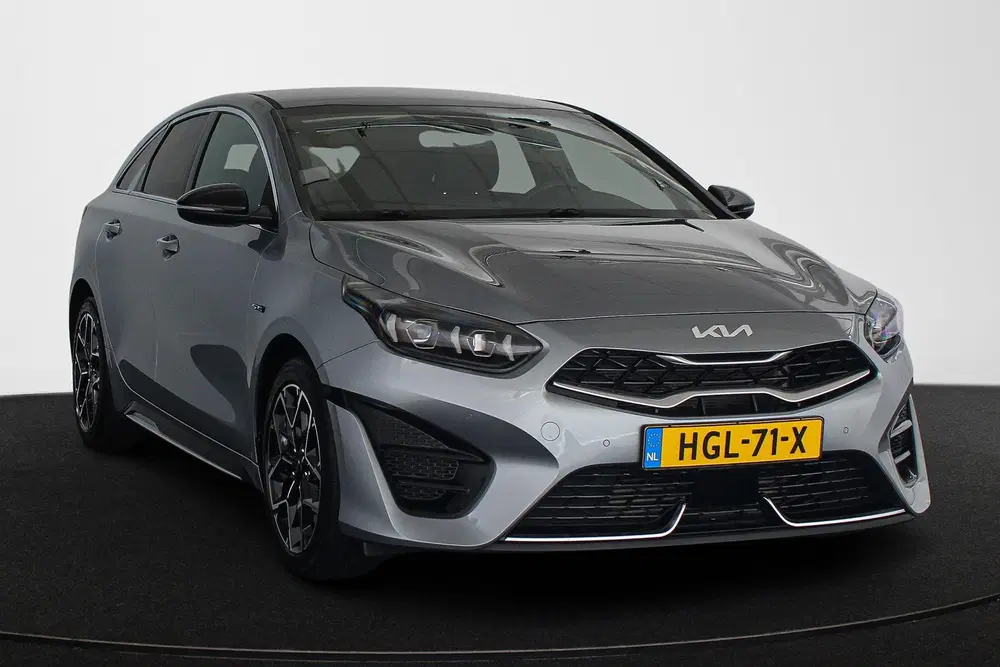 Kia ProCeed 1.5 T-GDi GT-Line Automaat Trekhaak Camera uit 2024, foto 2