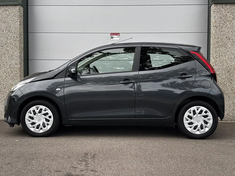 Toyota Aygo 1.0 VVT-i x-play Automaat Navi Carplay Cam uit 2021, foto 5