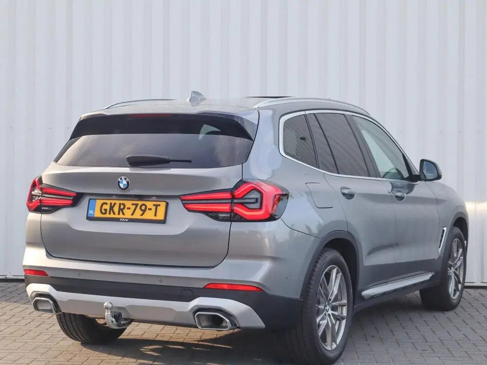 BMW X3 xDrive20i 184pk AUT High Executive uit 2023, foto 2