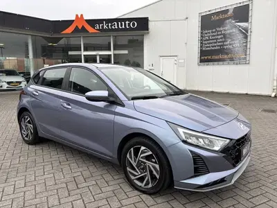 Hyundai i20 Trend Camera Carplay Navi Stoelverwarming uit 2025