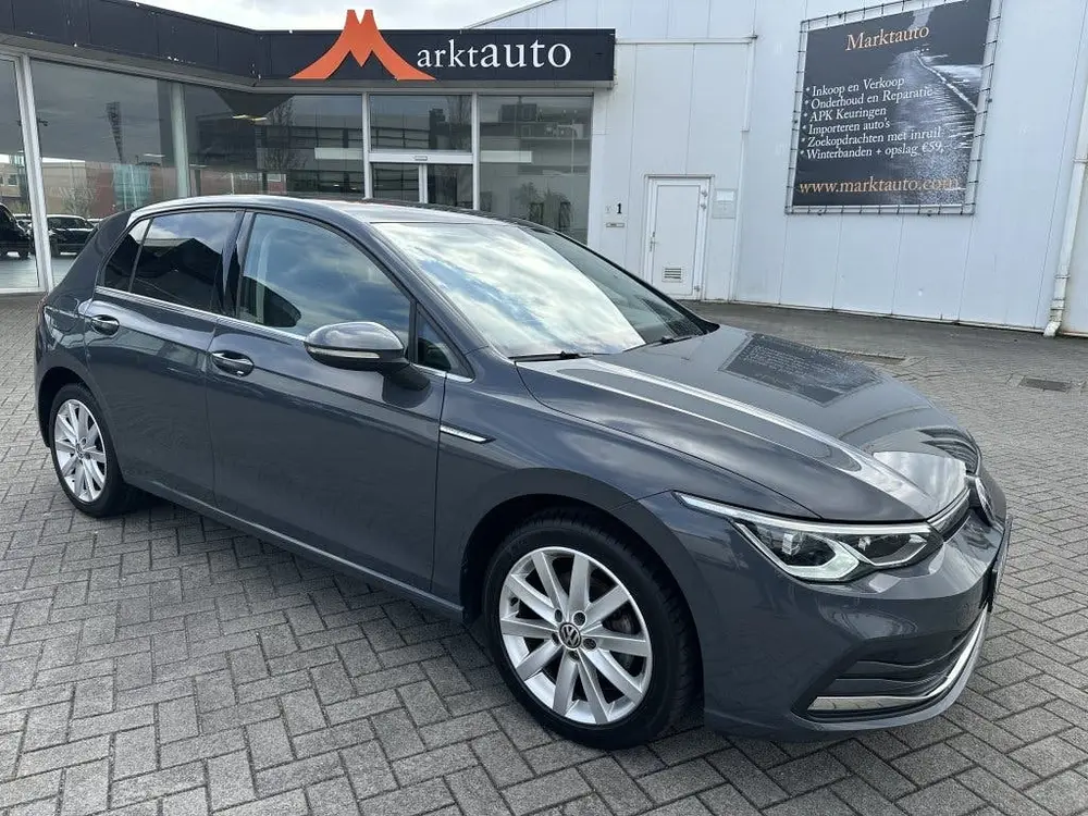 Volkswagen Golf VIII Lim. 1.5 Tsi Act Highline Massage Matri uit 2020