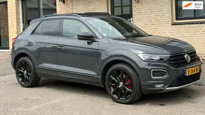 Volkswagen T-Roc 1.5 TSI DSG Sport R|PANO |CARPLAY|BEATS uit 2020