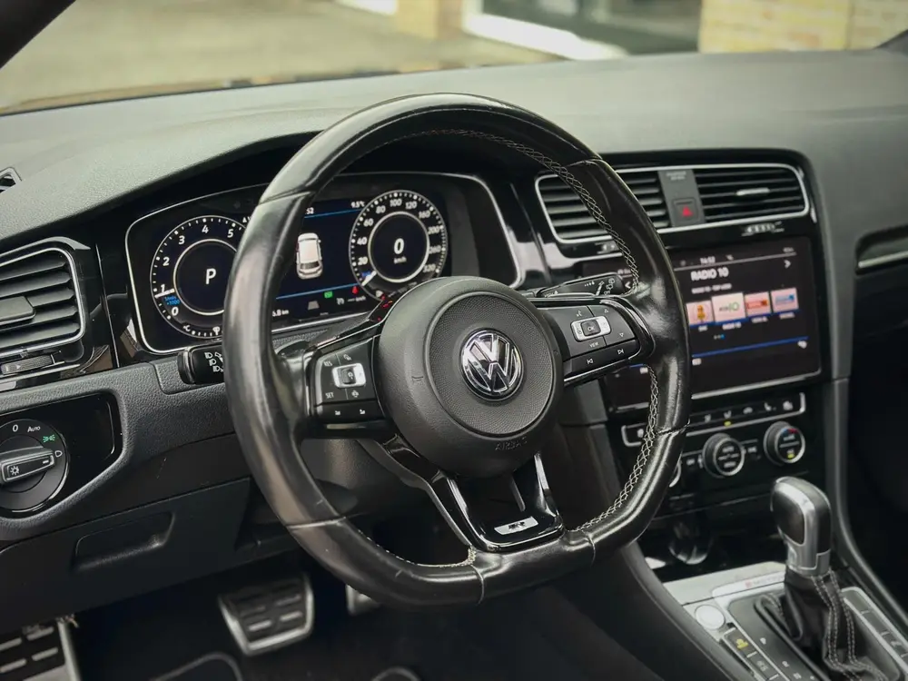 Volkswagen Golf 7.5 2.0 TSI 4Motion R|PANO|KEYLESS|VIRTUAL uit 2019, foto 14