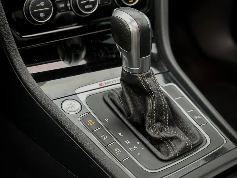 Volkswagen Golf 7.5 2.0 TSI 4Motion R|PANO|KEYLESS|VIRTUAL uit 2019, foto 20