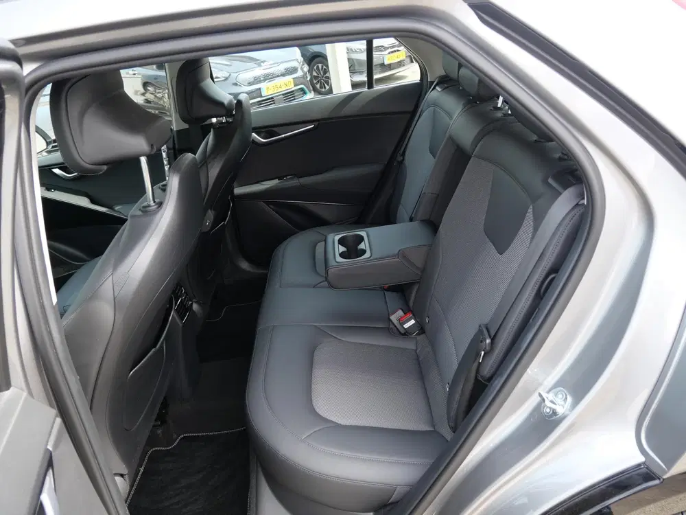 Kia Niro 1.6 GDi PHEV DynamicLine uit 2023, foto 9