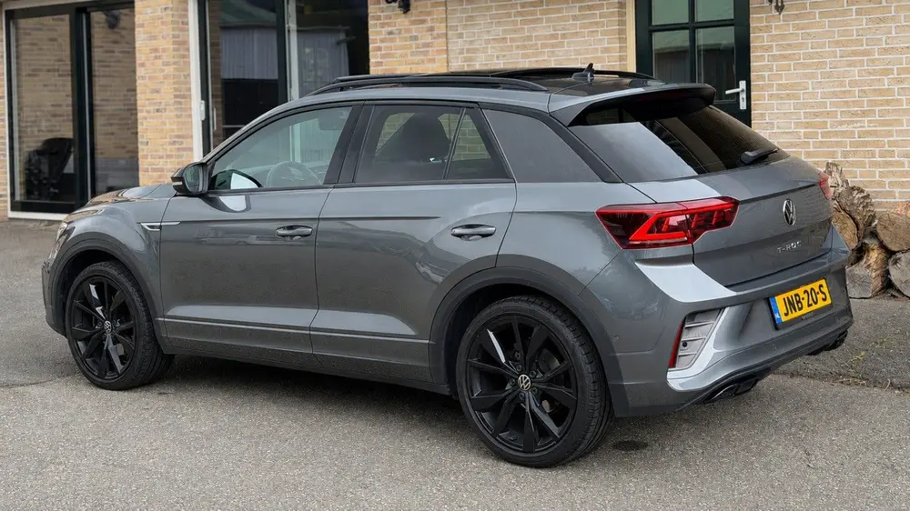 Volkswagen T-ROC 1.5 TSI DSG R-Line | PANO | ACC |NAVI |LED uit 2022, foto 5