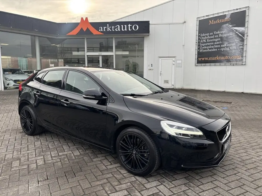Volvo V40 1.5 T3 Dynamic Edition Navi Led Cruise Stoelverwar uit 2019