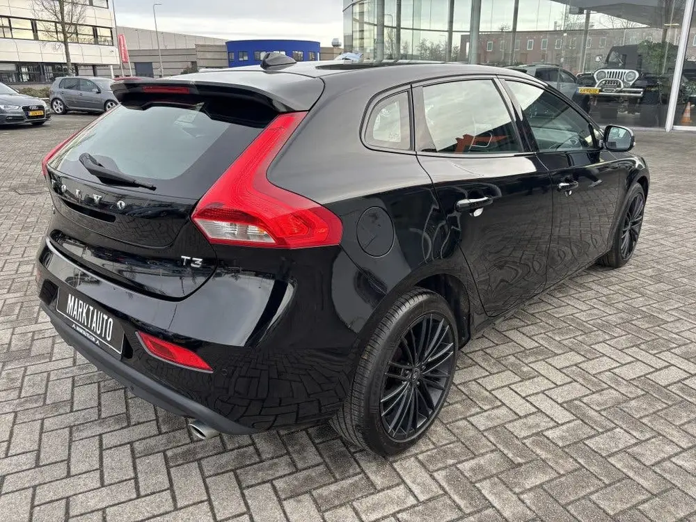 Volvo V40 1.5 T3 Dynamic Edition Navi Led Cruise Stoelverwar uit 2019, foto 11