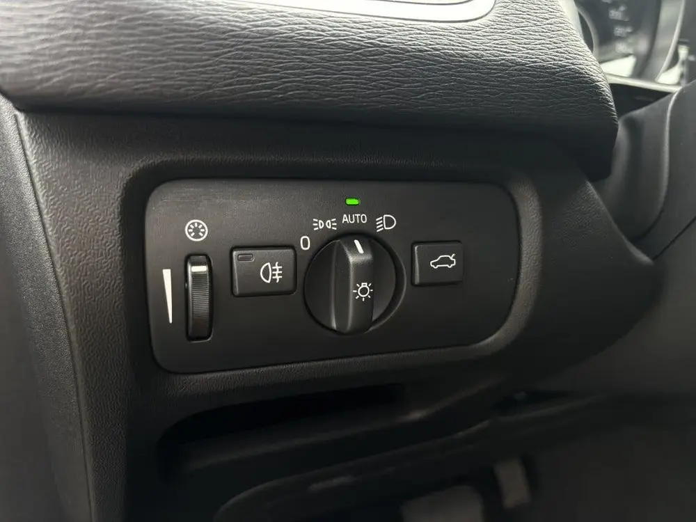 Volvo V40 1.5 T3 Dynamic Edition Navi Led Cruise Stoelverwar uit 2019, foto 15