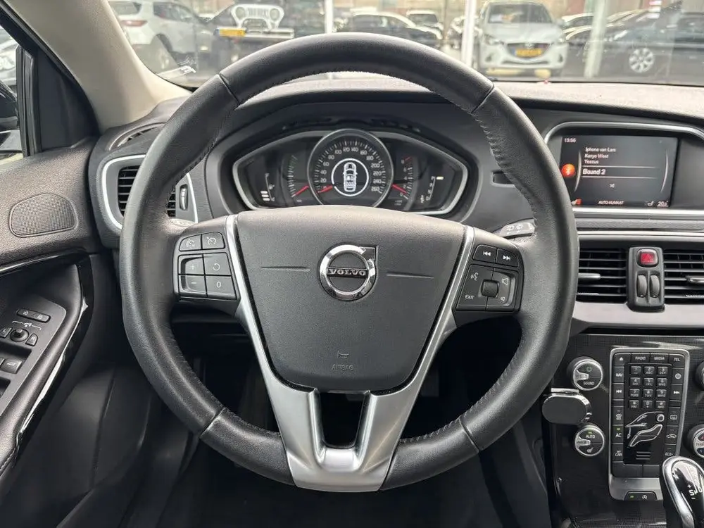 Volvo V40 1.5 T3 Dynamic Edition Navi Led Cruise Stoelverwar uit 2019, foto 18