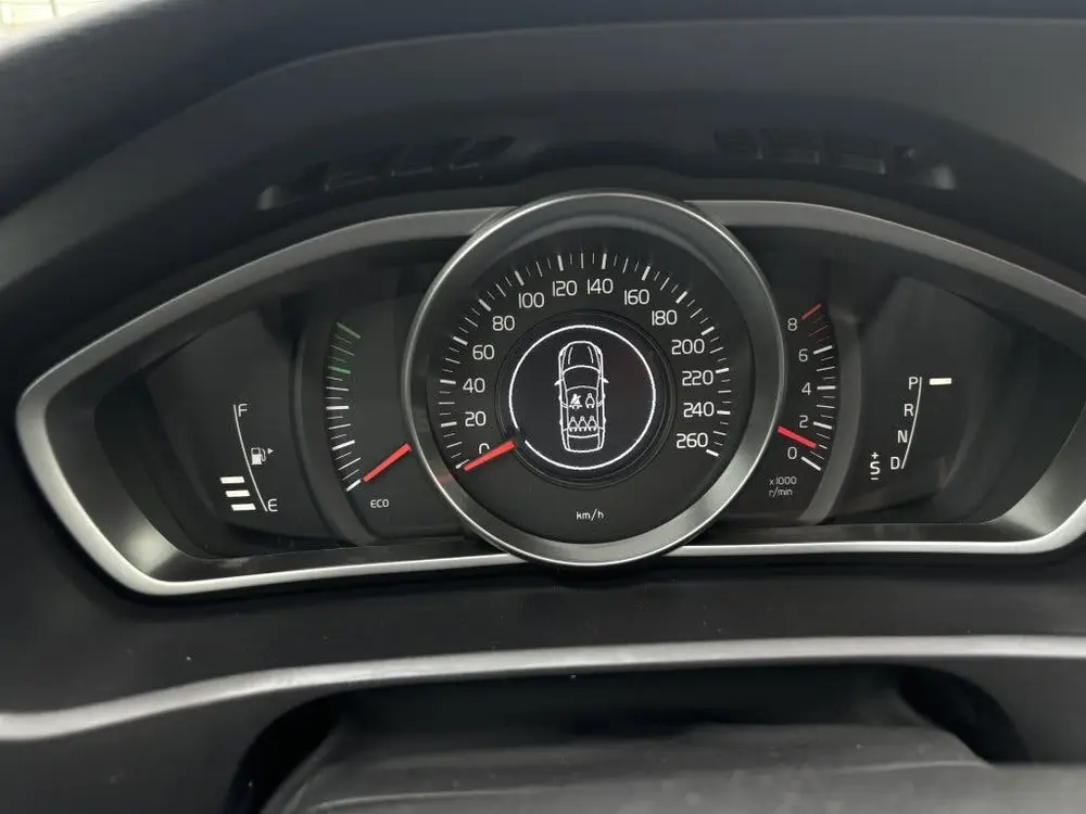 Volvo V40 1.5 T3 Dynamic Edition Navi Led Cruise Stoelverwar uit 2019, foto 19