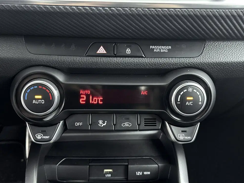 Kia Stonic uit 2022, foto 16