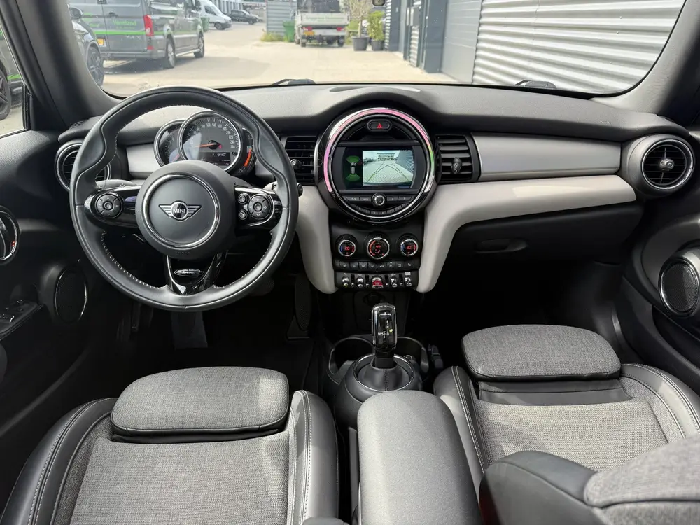 Mini 3-Deurs 1.5 Cooper Pano/Camera/Apple (bj 2019) uit 2019, foto 6