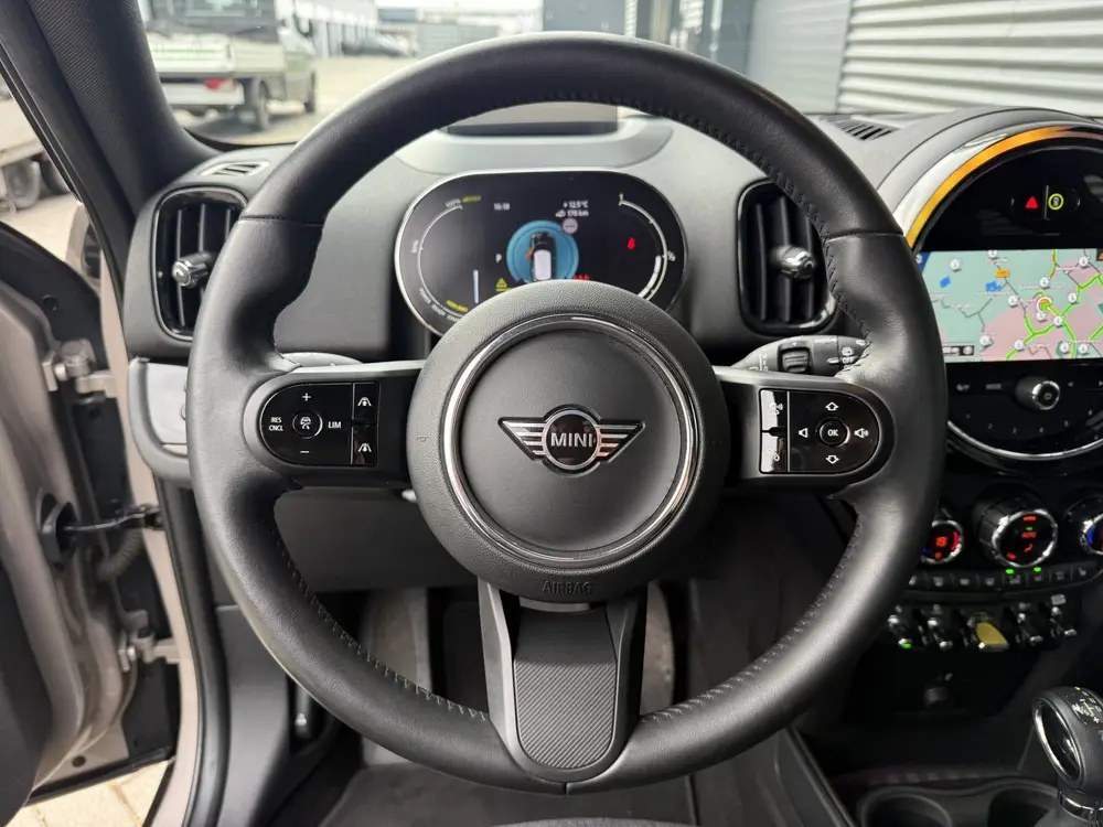 Mini Countryman 1.5 Cooper SE ALL4 Pano uit 2022, foto 11