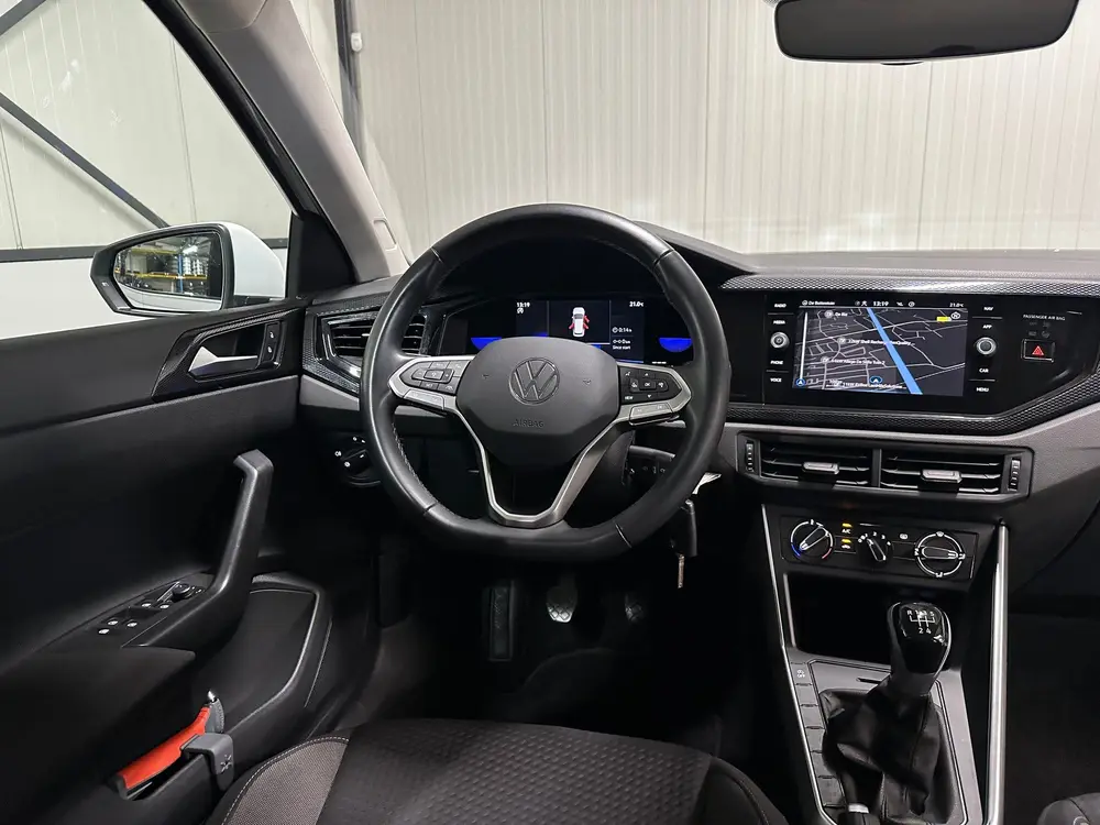 Volkswagen Polo 1.0 TSI | Life 5-Drs | Airco | Navi | Virtua uit 2022, foto 3