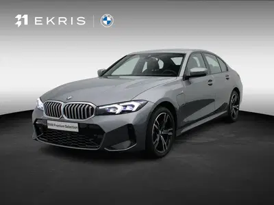 BMW 3-serie Sedan 330e M Sportpakket uit 2025