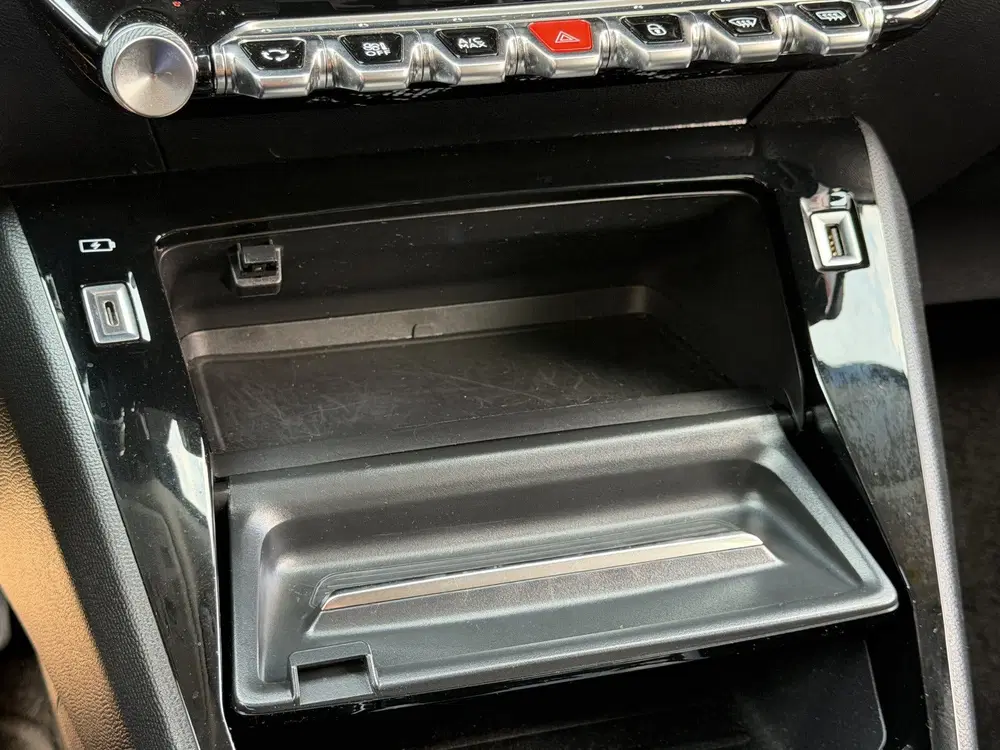 Peugeot 2008 BWJ 2022 uit 2022, foto 17