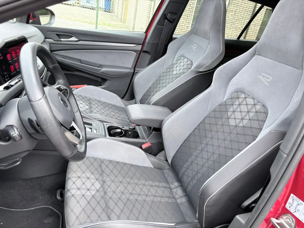 Volkswagen Golf 1.5 Etsi  3x R-line 150pk 7-DSG  2021 Pano uit 2021, foto 14