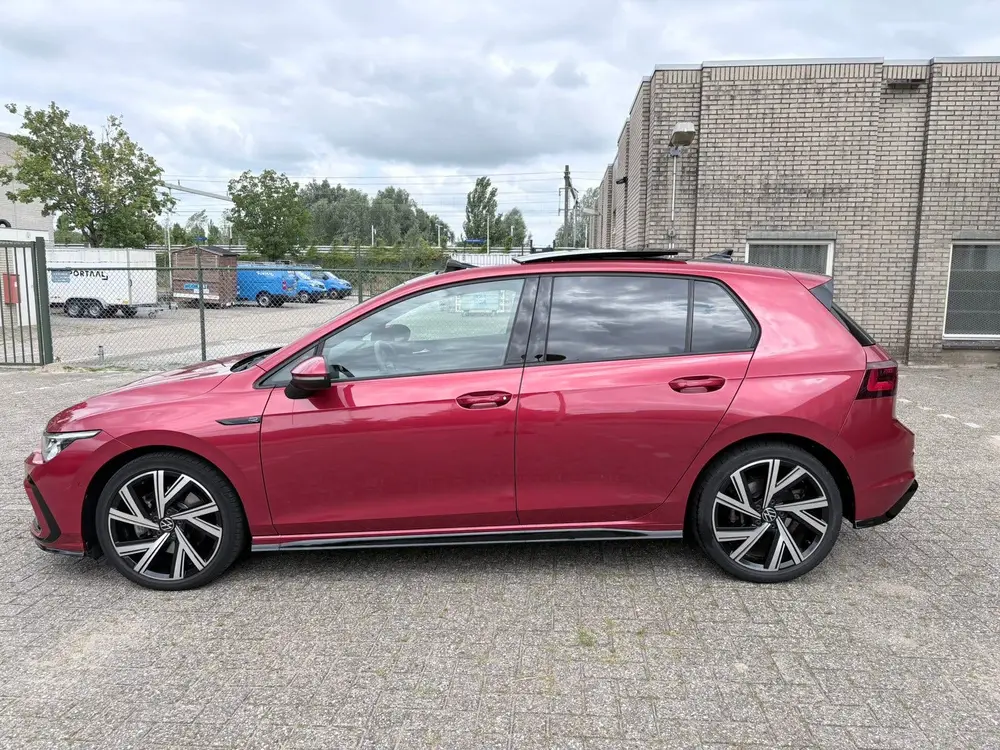 Volkswagen Golf 1.5 Etsi  3x R-line 150pk 7-DSG  2021 Pano uit 2021, foto 2