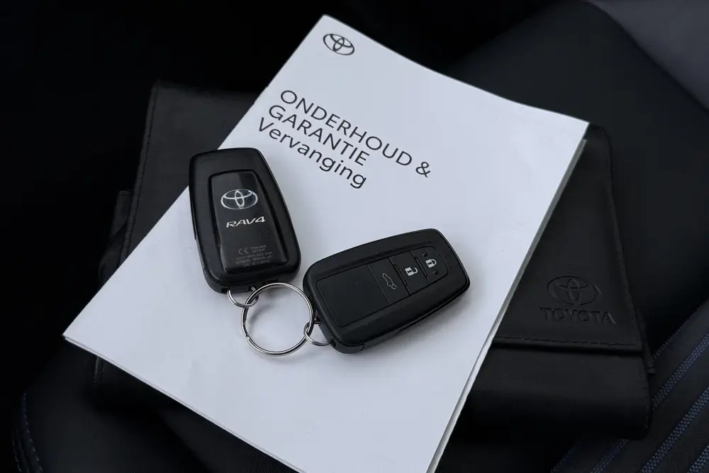 Toyota RAV4 2.5 Hybrid Bi-Tone | ACC | JBL Audio | Stoel+Stu uit 2019, foto 17