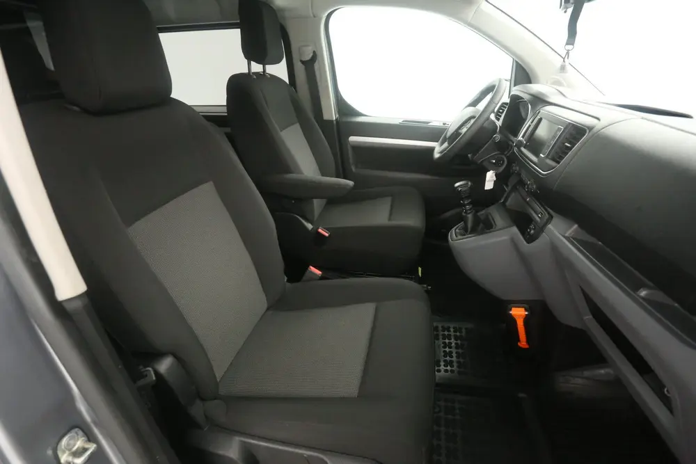 Peugeot Expert 2.0 BlueHDI L3H1 uit 2020, foto 12