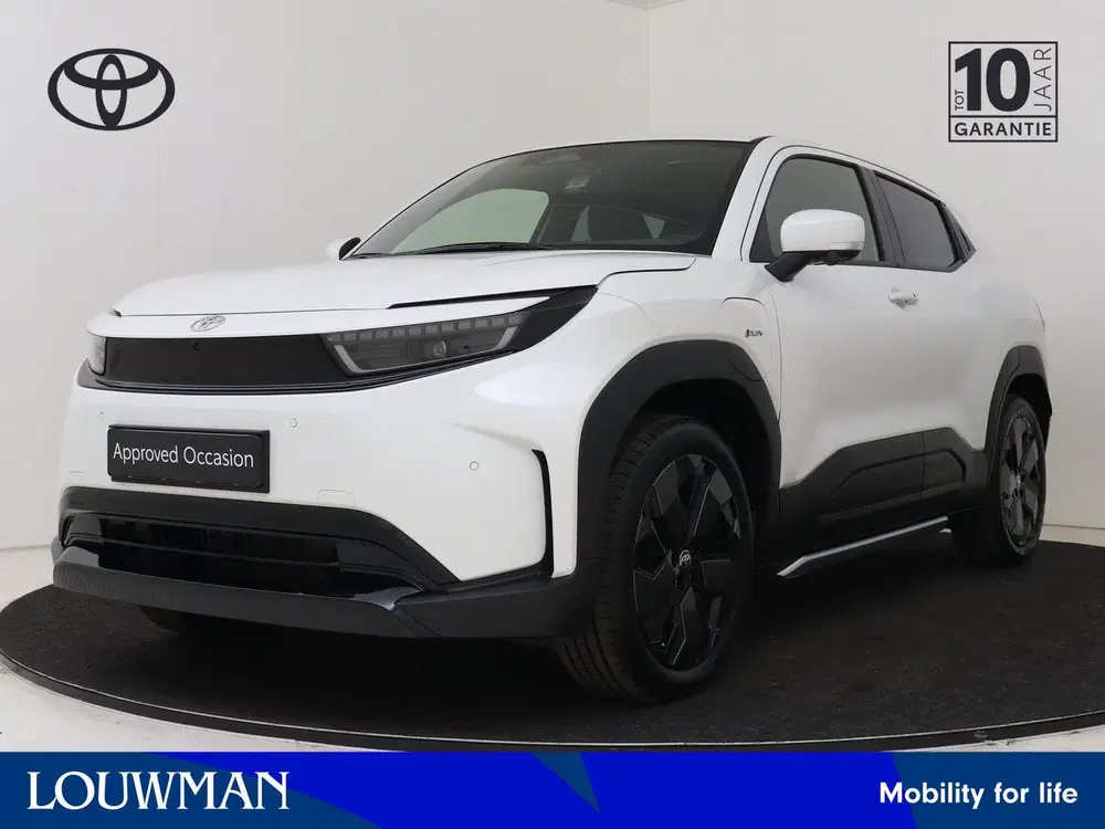 Toyota Urban Cruiser Executive 61 kWh (bj 2026 uit 2026