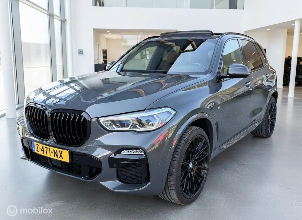 BMW X5 xDrive45e High Exe M-Sport Pano uit 2021