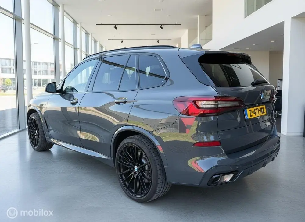 BMW X5 xDrive45e High Exe M-Sport Pano uit 2021, foto 10