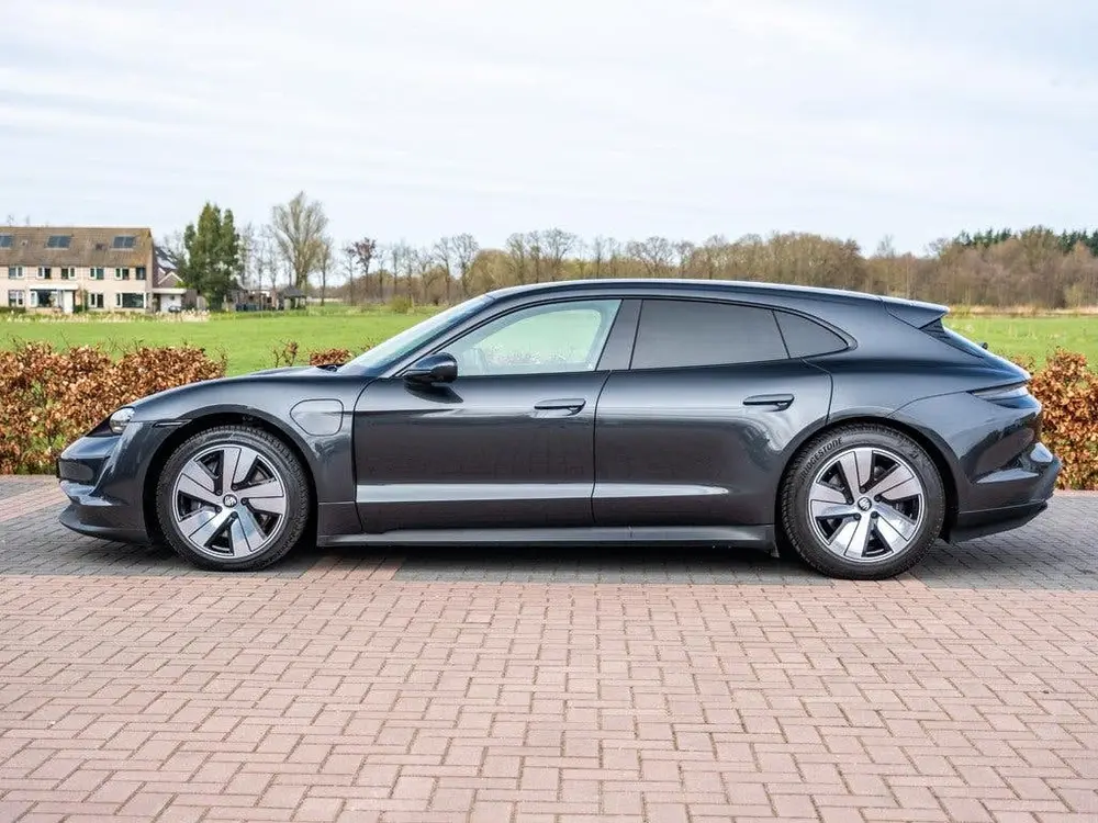 Porsche Taycan 93 kWh uit 2022, foto 4