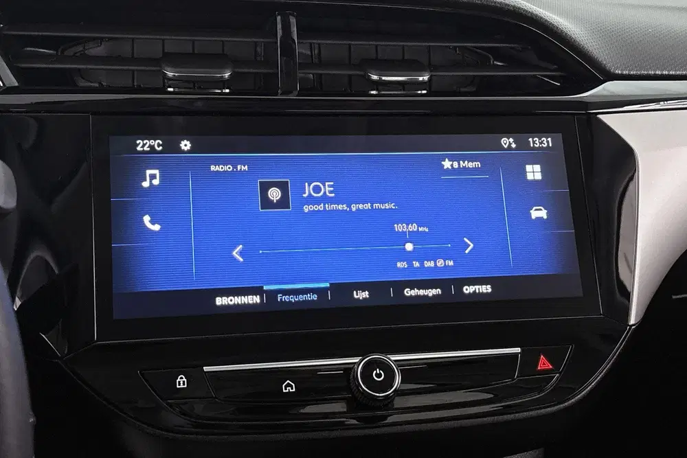 Opel Corsa 1.2 Edition Camera Apple CarPlay Dodehoek uit 2024, foto 12