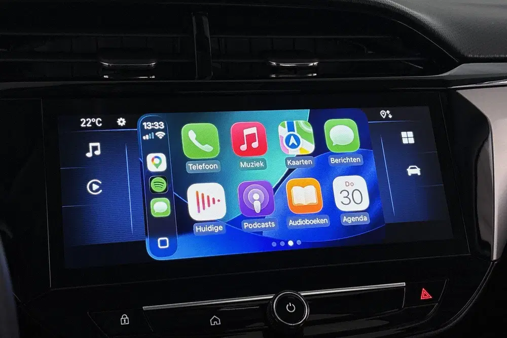 Opel Corsa 1.2 Edition Camera Apple CarPlay Dodehoek uit 2024, foto 16