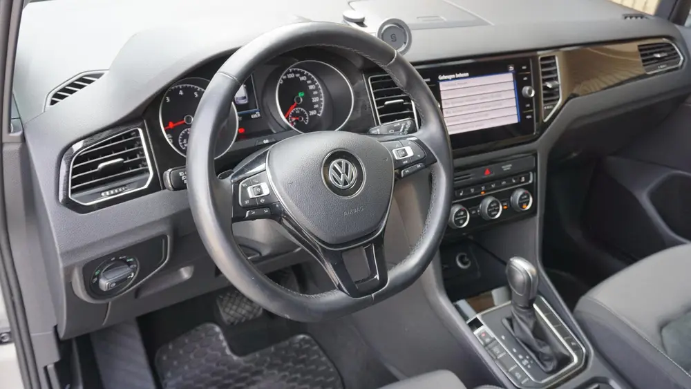 Volkswagen Golf Sportsvan 1.5 TSI 150pk DSG Highline LED Nav uit 2019, foto 18