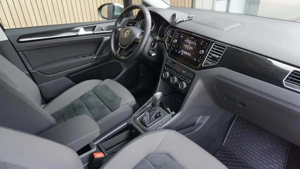 Volkswagen Golf Sportsvan 1.5 TSI 150pk DSG Highline LED Nav uit 2019, foto 20