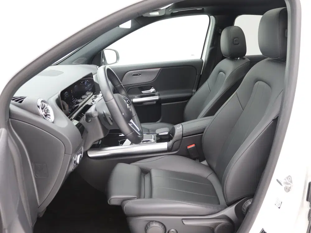 Mercedes-Benz EQA 250 Pano uit 2022, foto 10