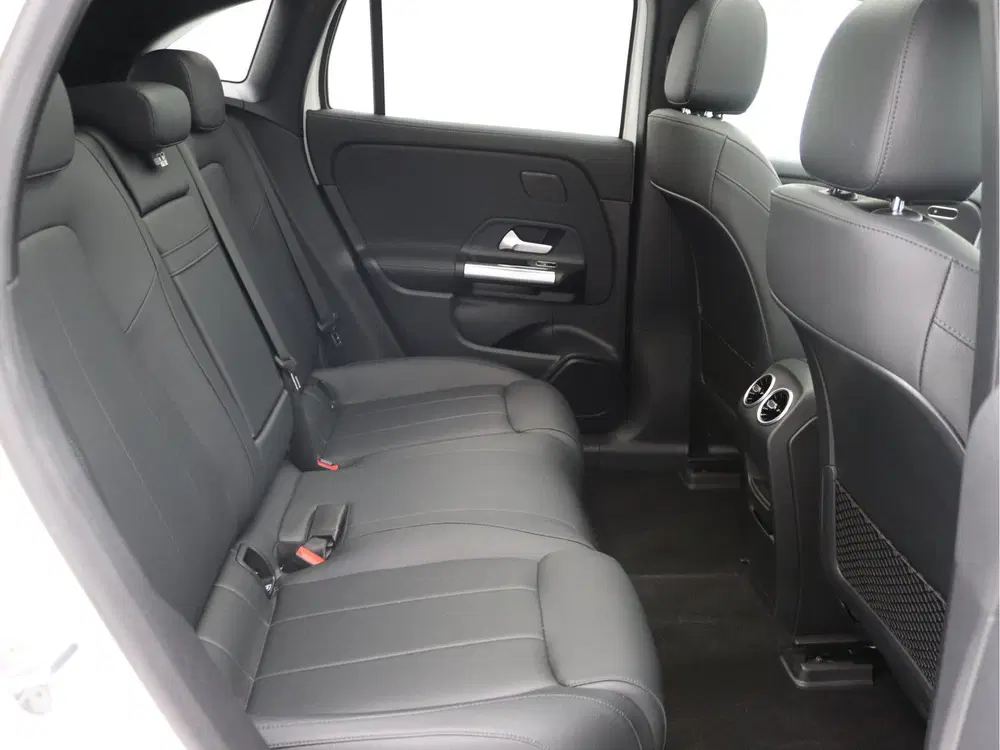 Mercedes-Benz EQA 250 Pano uit 2022, foto 13