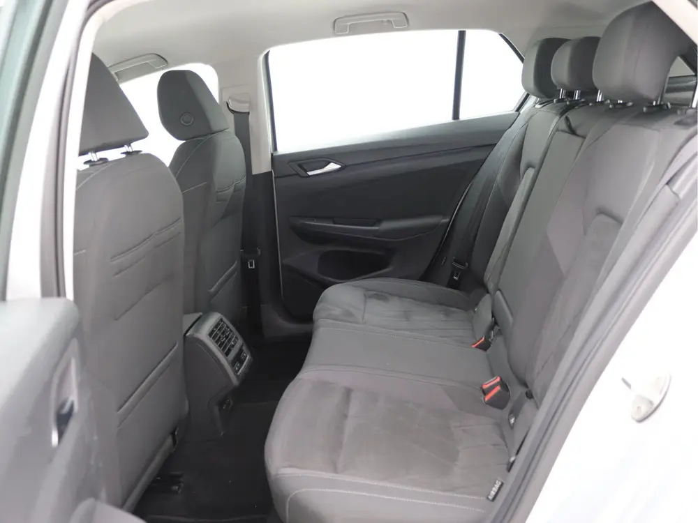 Volkswagen Golf 1.5 eTSI Style ACC, Led, Massage, Trekhaak uit 2020, foto 11