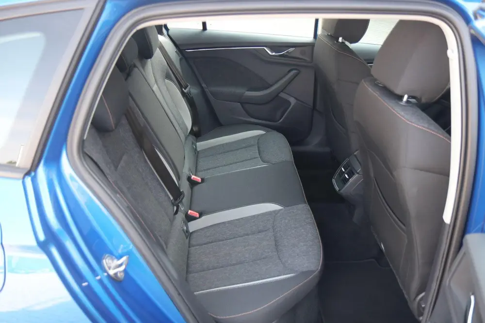 Skoda Scala 1.0 TSI 115pk DSG Business Edition | Navigatie | uit 2019, foto 15