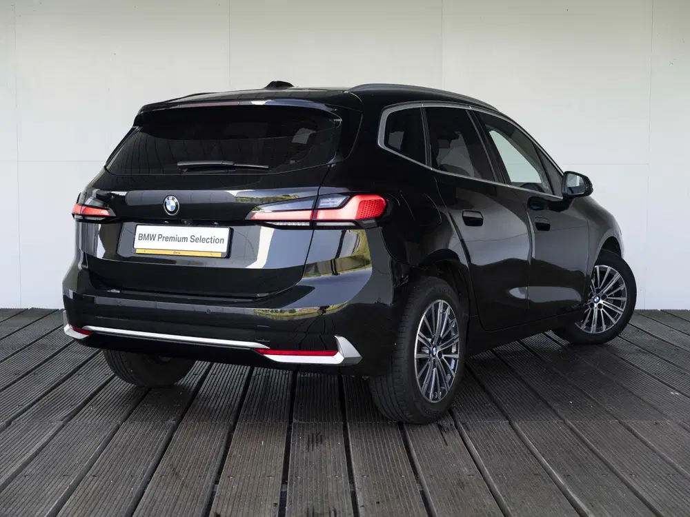 BMW 2-serie Active Tourer 218i uit 2022, foto 2
