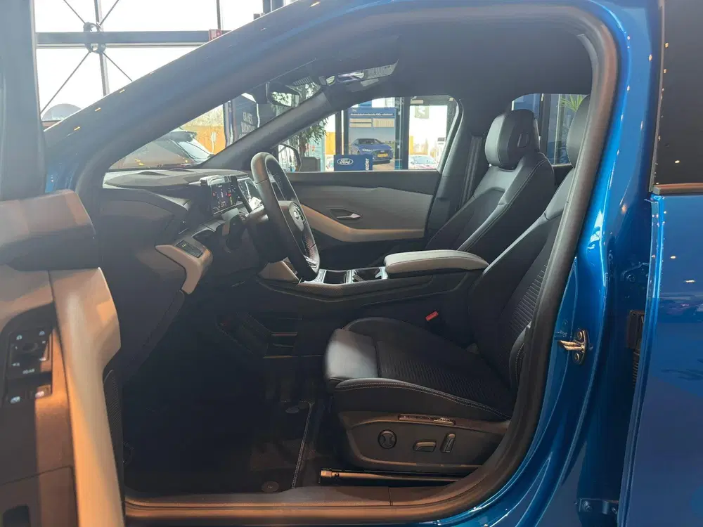 Ford Capri Premium Extended Range RWD 79 kWh uit 2026, foto 12