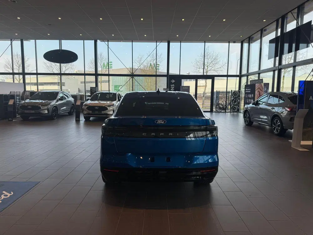 Ford Capri Premium Extended Range RWD 79 kWh uit 2026, foto 4