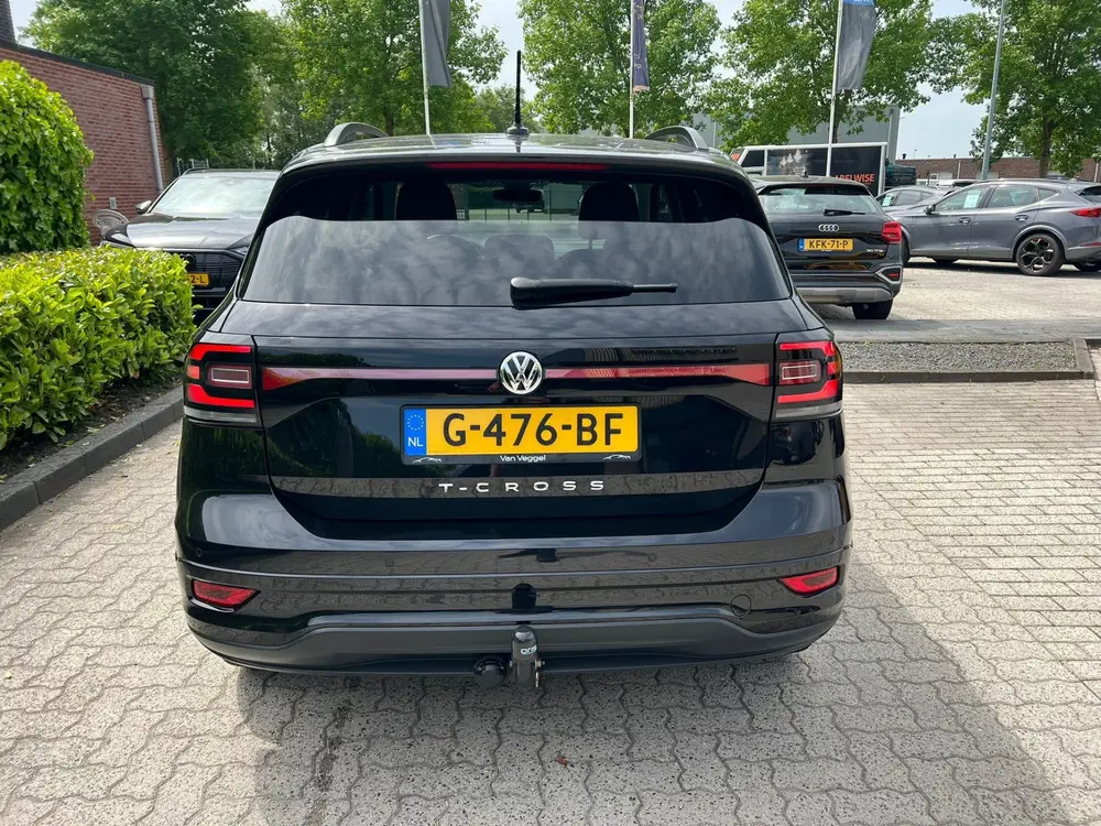 Volkswagen T-Cross 1.0 TSI r line virtual cockpit, trekhaak uit 2019, foto 13