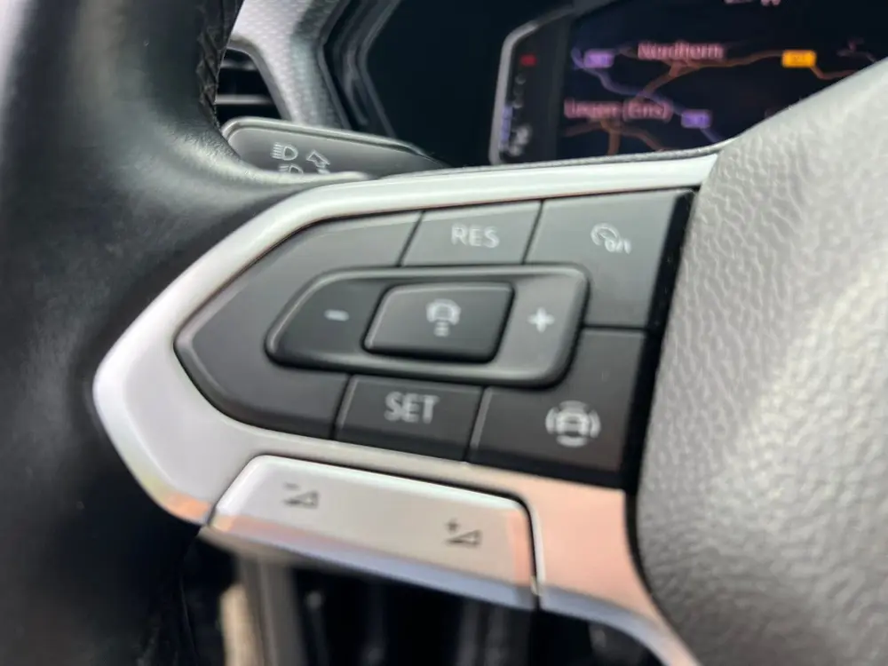 Volkswagen T-Cross 1.0 TSI r line virtual cockpit, trekhaak uit 2019, foto 15