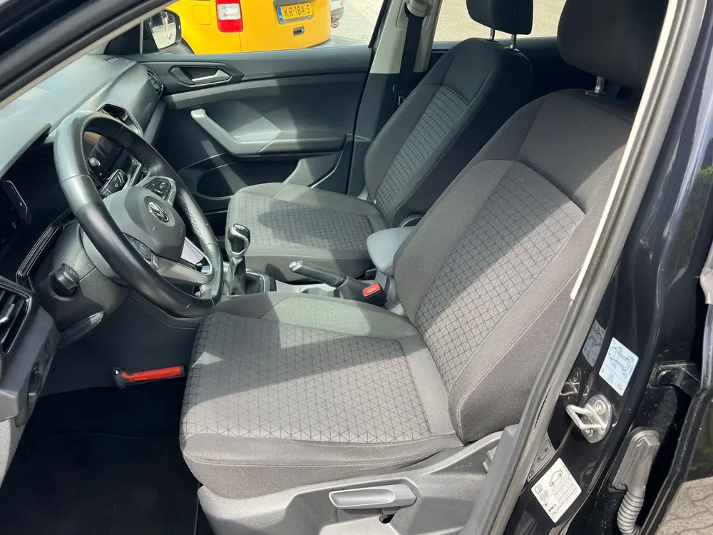 Volkswagen T-Cross 1.0 TSI r line virtual cockpit, trekhaak uit 2019, foto 19