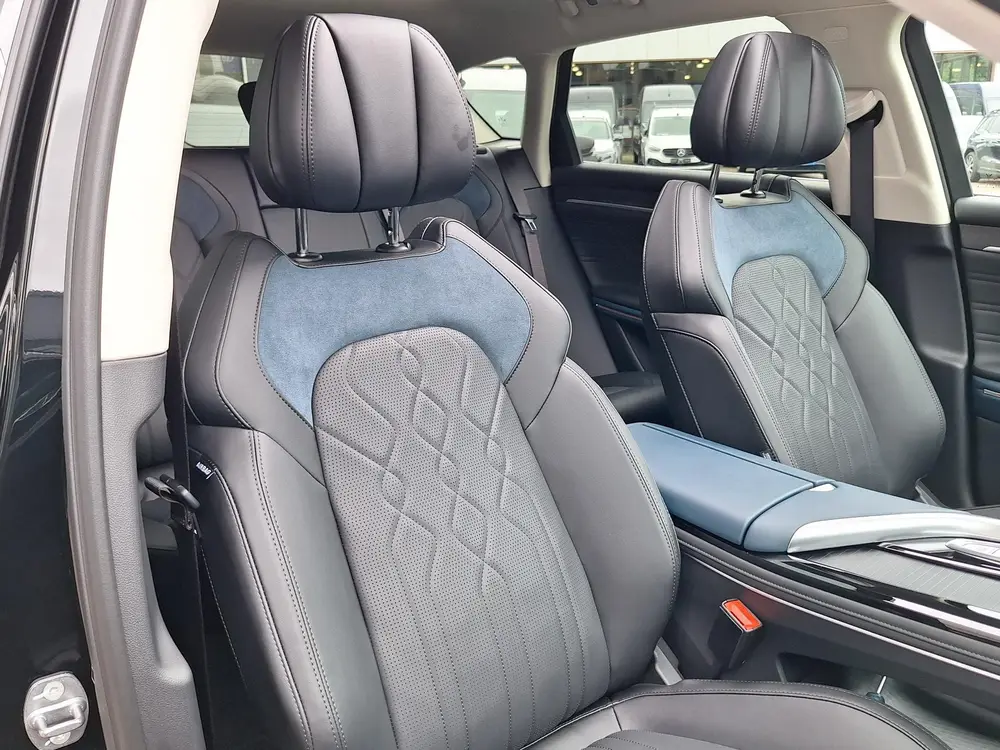 Voyah Free Business Edition 4WD 106 kWh | Schuifdak | Luchtv uit 2026, foto 13