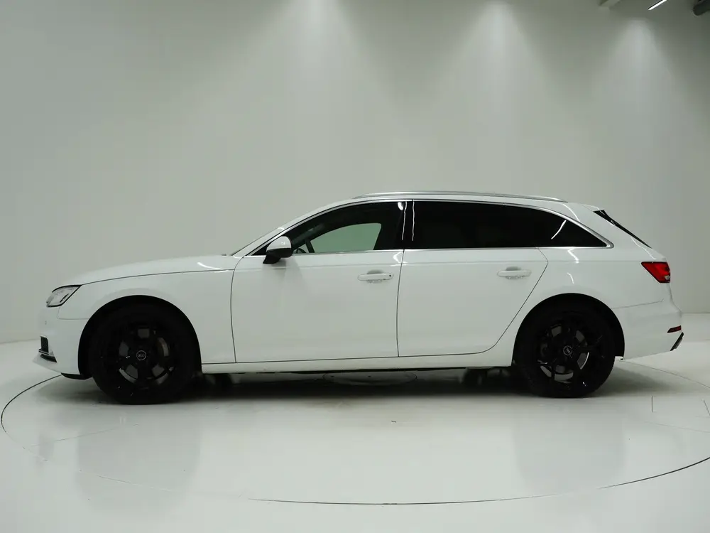 Audi A4 45 TFSI quattro Hybrid uit 2019, foto 2