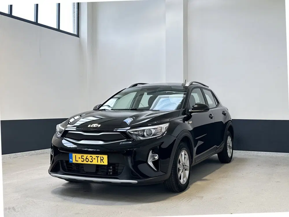 Kia Stonic 1.0 T-GDi MHEV DynamicLine uit 2021, foto 2