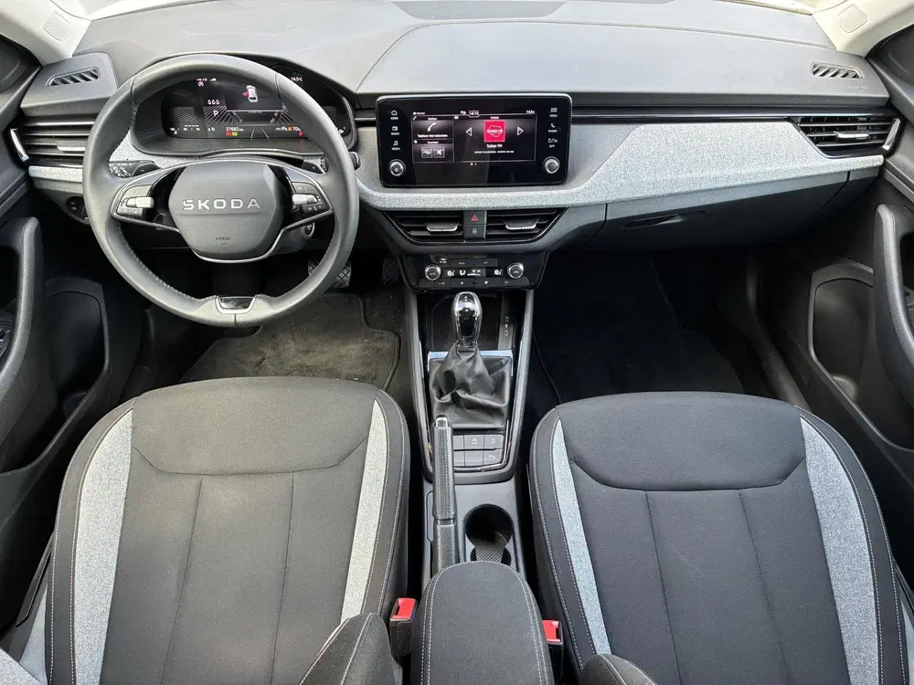 Skoda Scala 1.0 TSI DSG Automaat Selection uit 2025, foto 2